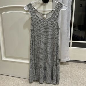 SUPER CUTE SHIFT DRESS WITH BLACK AND WHITE PATTERN